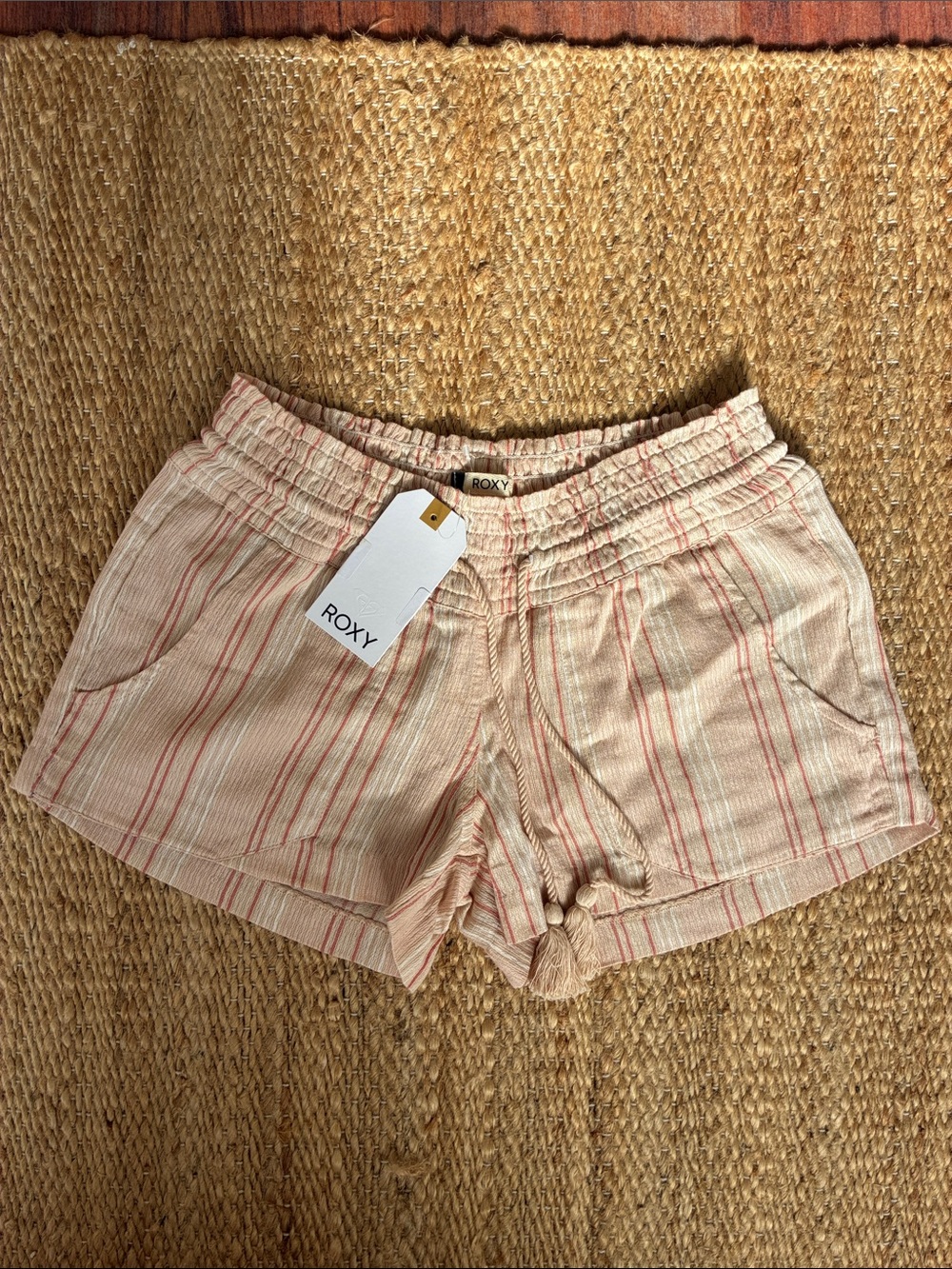 Roxy XS Oceanside Short in Beige & Rose NWT